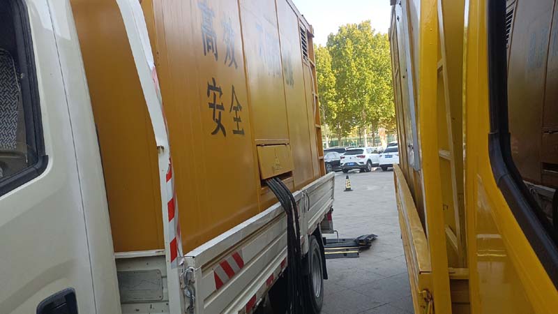 罗城如何判断柴油发电机组和UPS电源的切换时间是否符合要求？